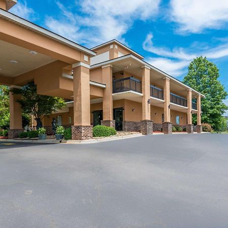Quality Inn & Suites Rockingham Exteriér fotografie