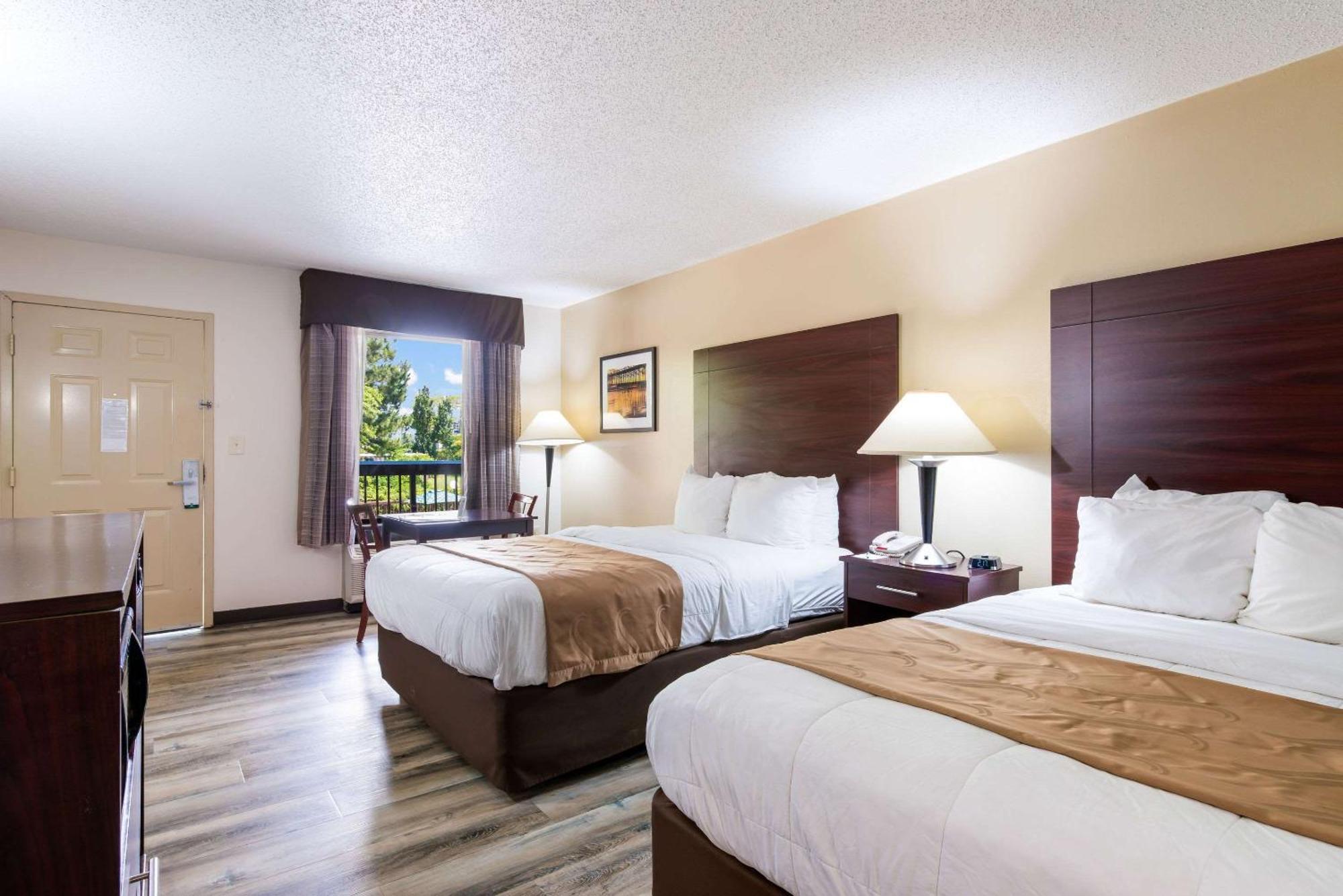 Quality Inn & Suites Rockingham Exteriér fotografie