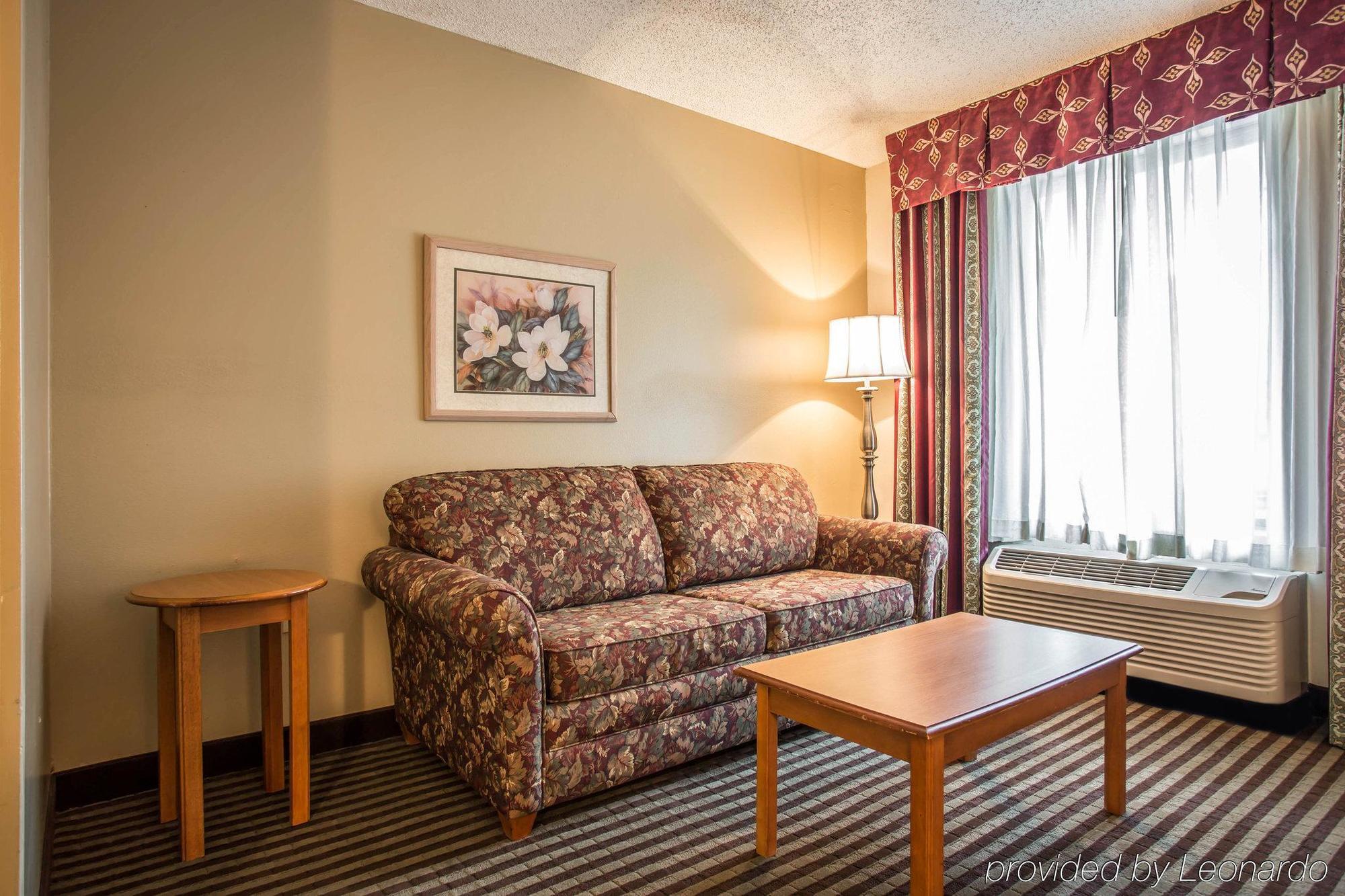 Quality Inn & Suites Rockingham Exteriér fotografie