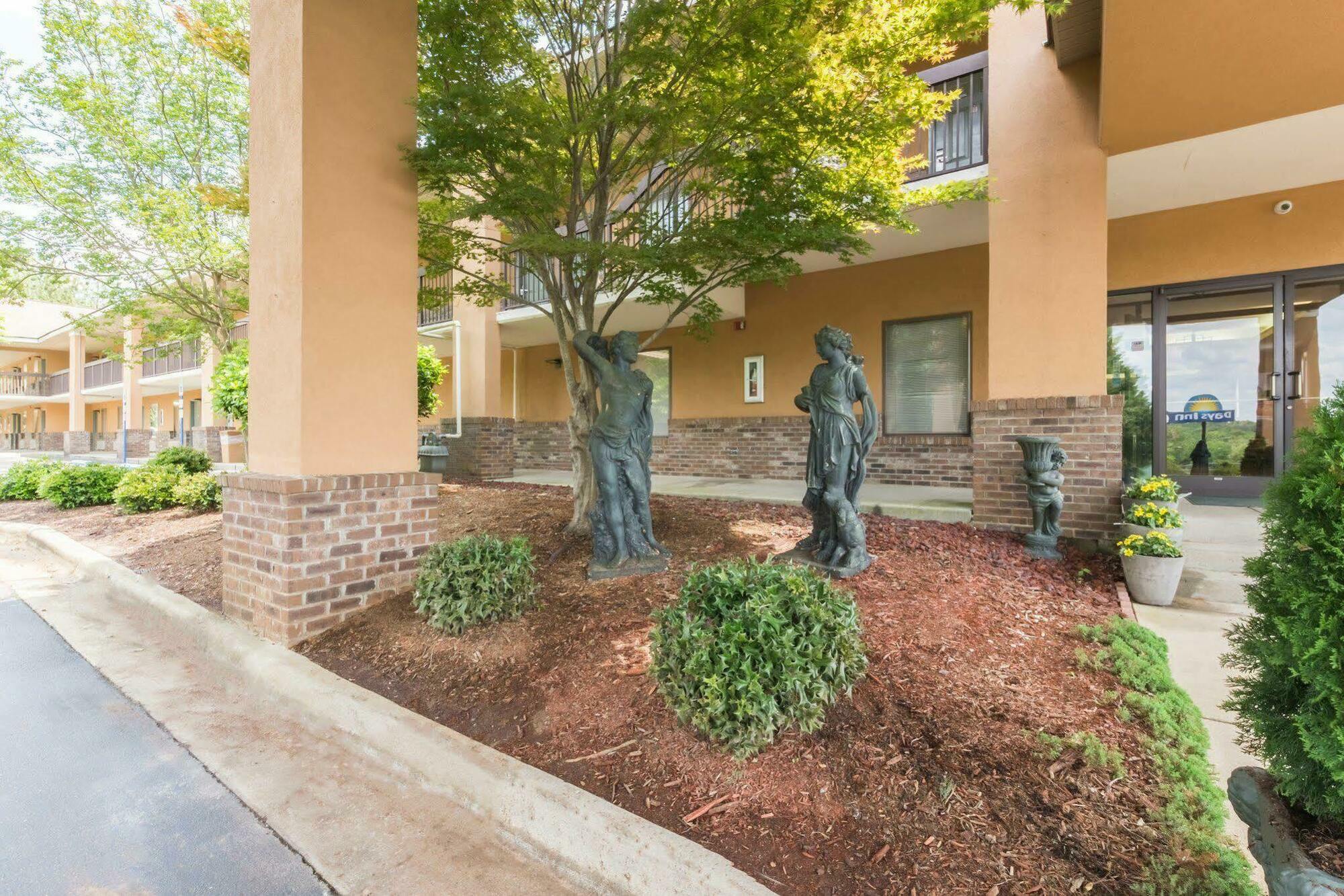 Quality Inn & Suites Rockingham Exteriér fotografie