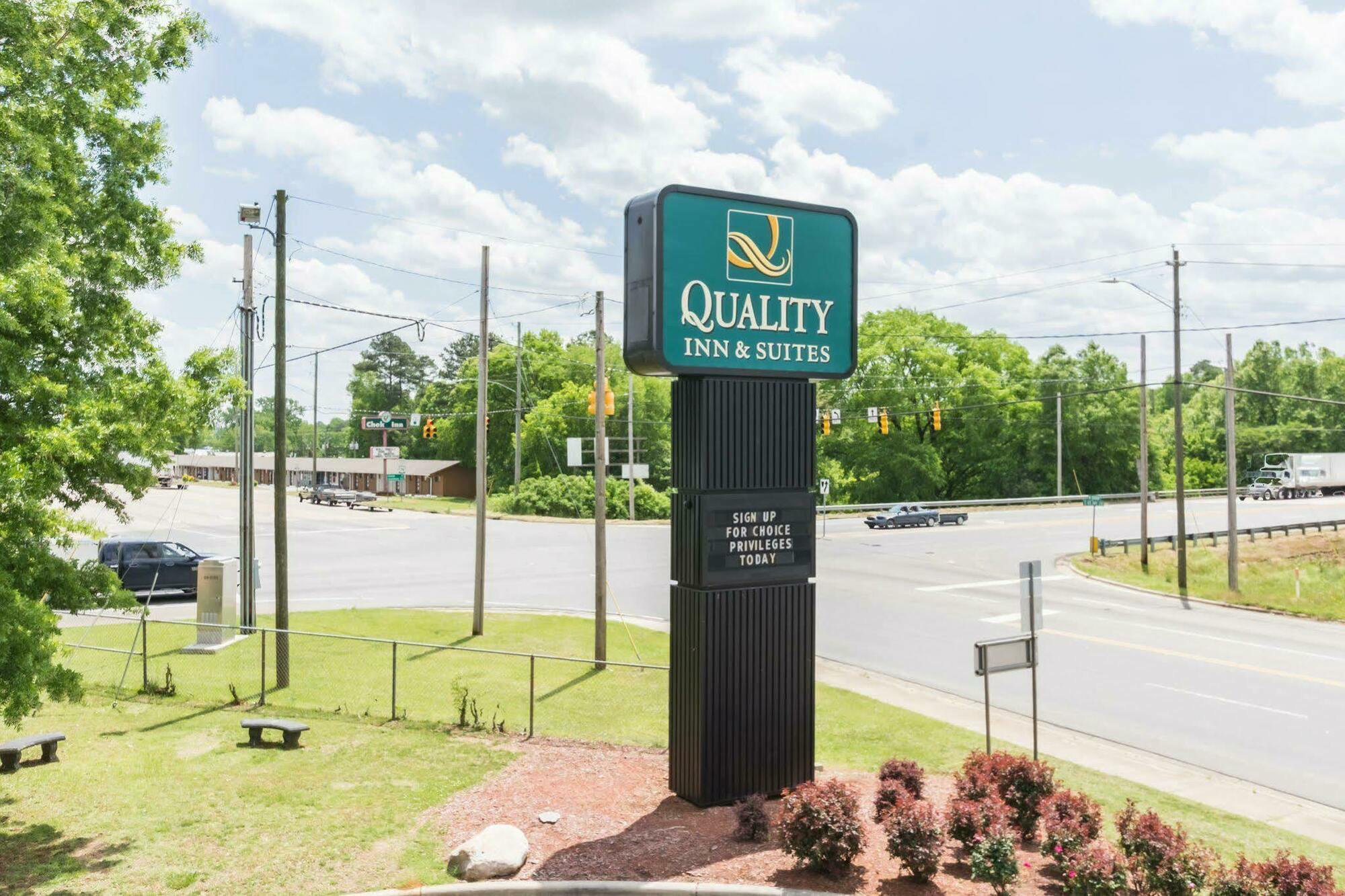Quality Inn & Suites Rockingham Exteriér fotografie