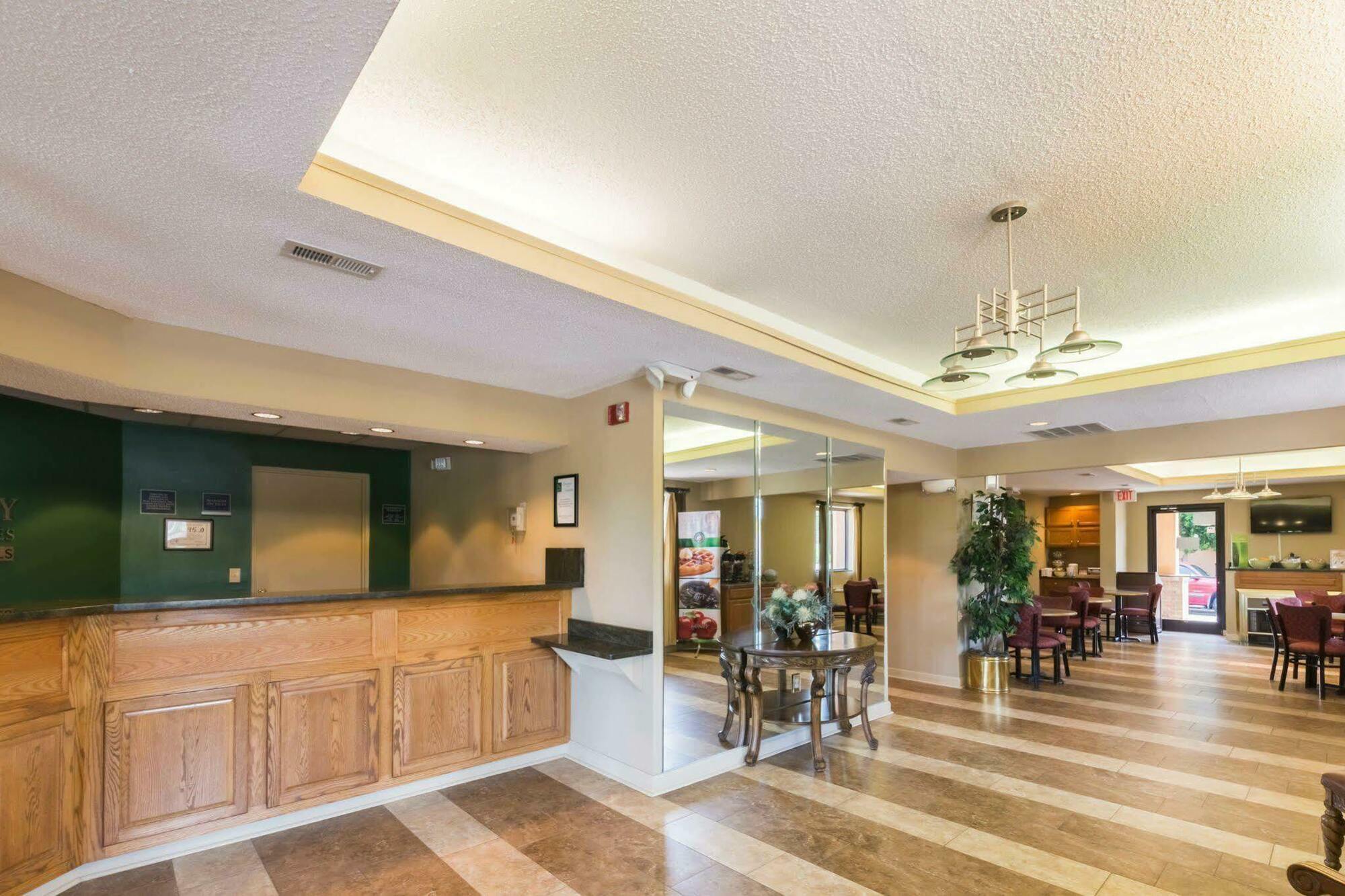 Quality Inn & Suites Rockingham Exteriér fotografie