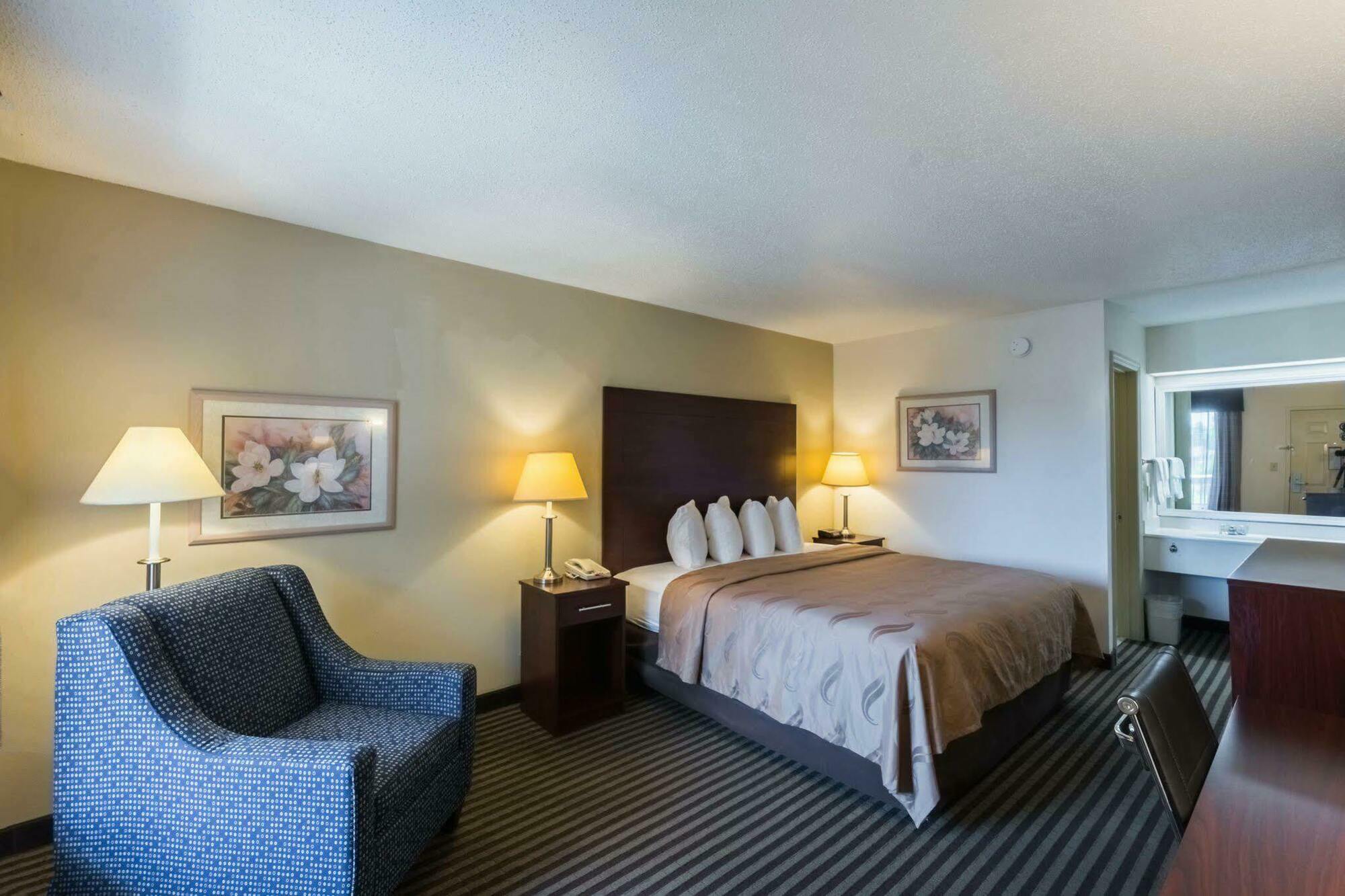 Quality Inn & Suites Rockingham Exteriér fotografie