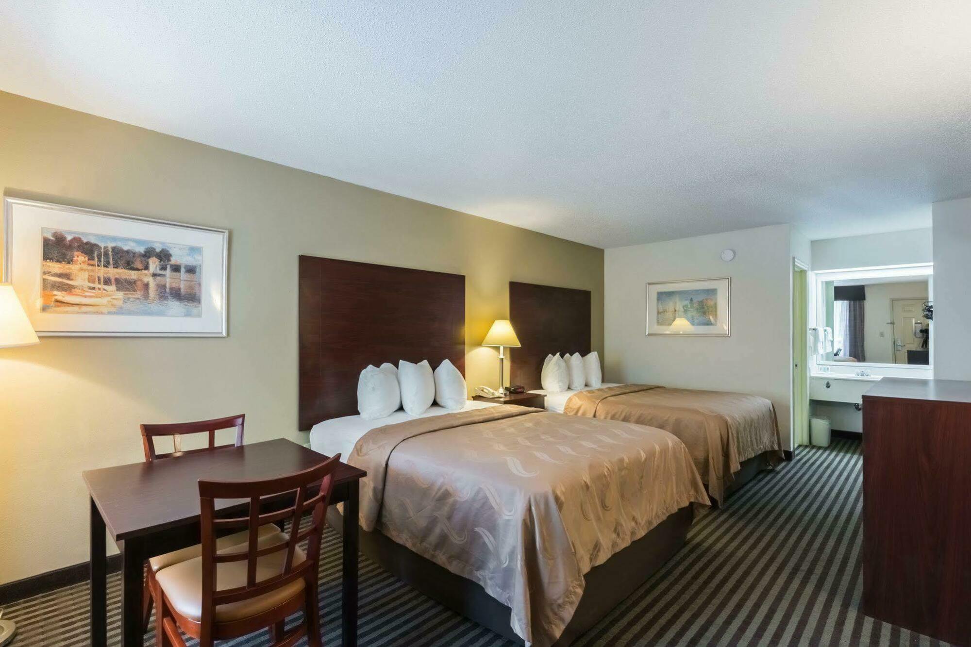Quality Inn & Suites Rockingham Exteriér fotografie